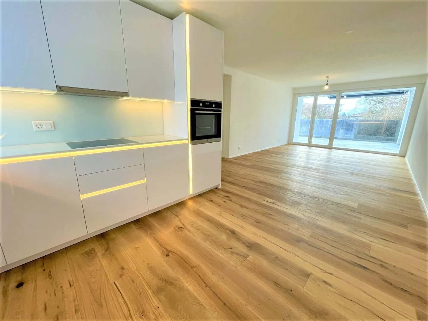 Appartement moderne 4.5 pièces - Photo 4 sur 11