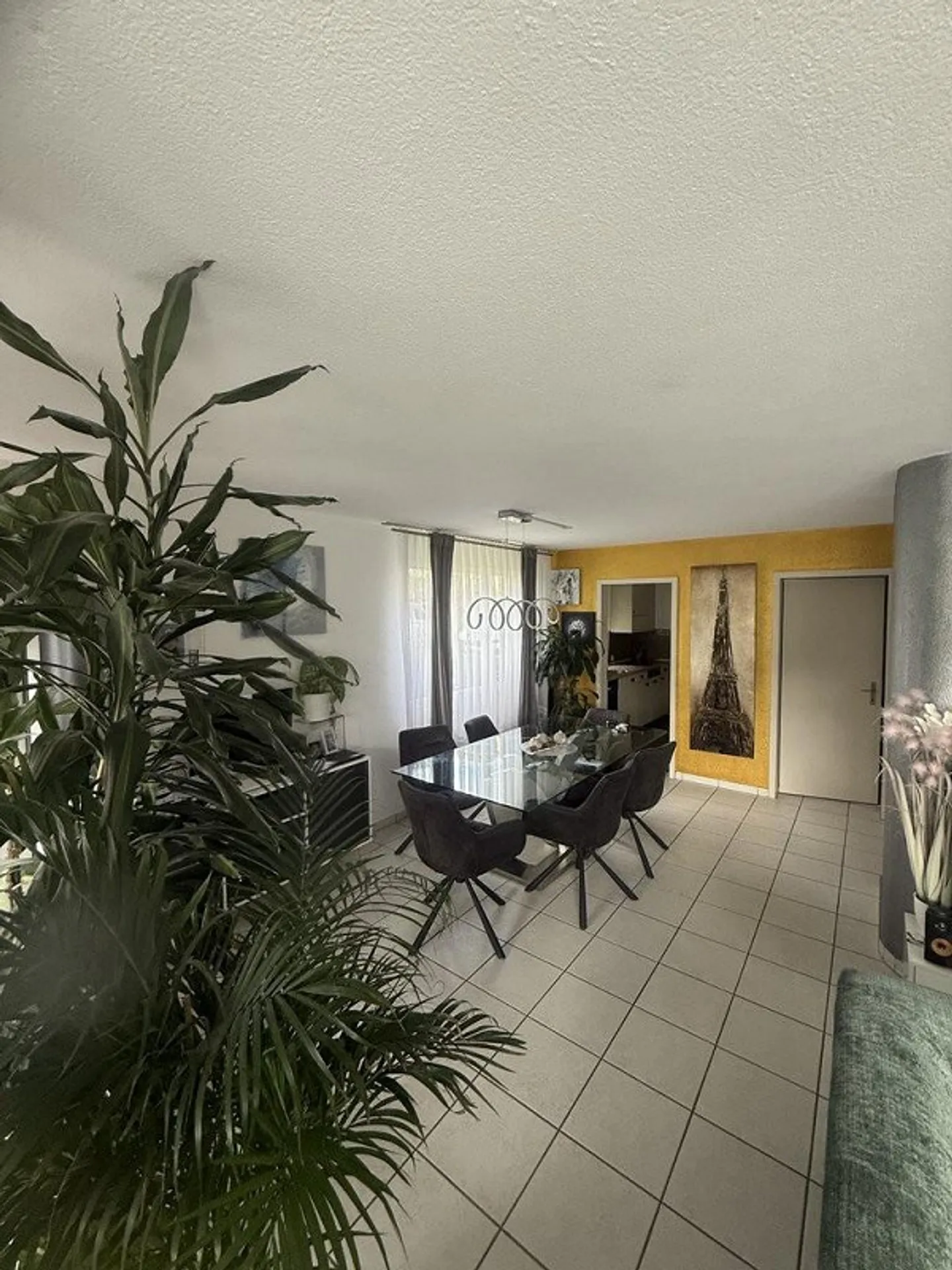 Appartement confortable de 3,5 pièces à louer - Photo 2 sur 8