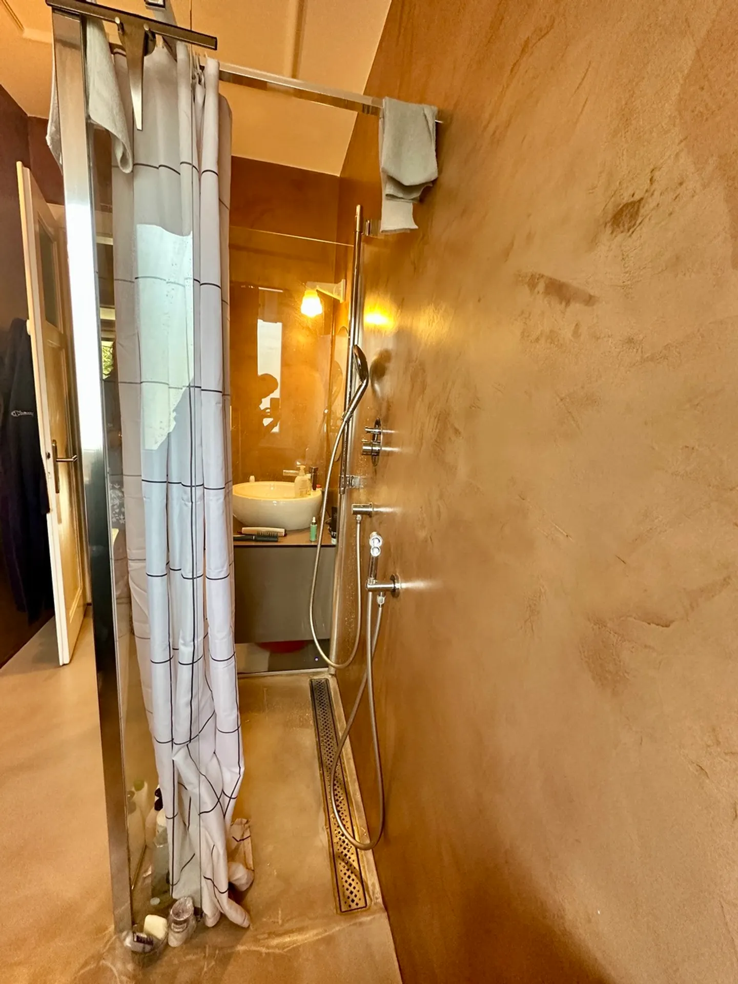 Charming 2.5 rooms close to the center of Crans - Photo 8 of 9