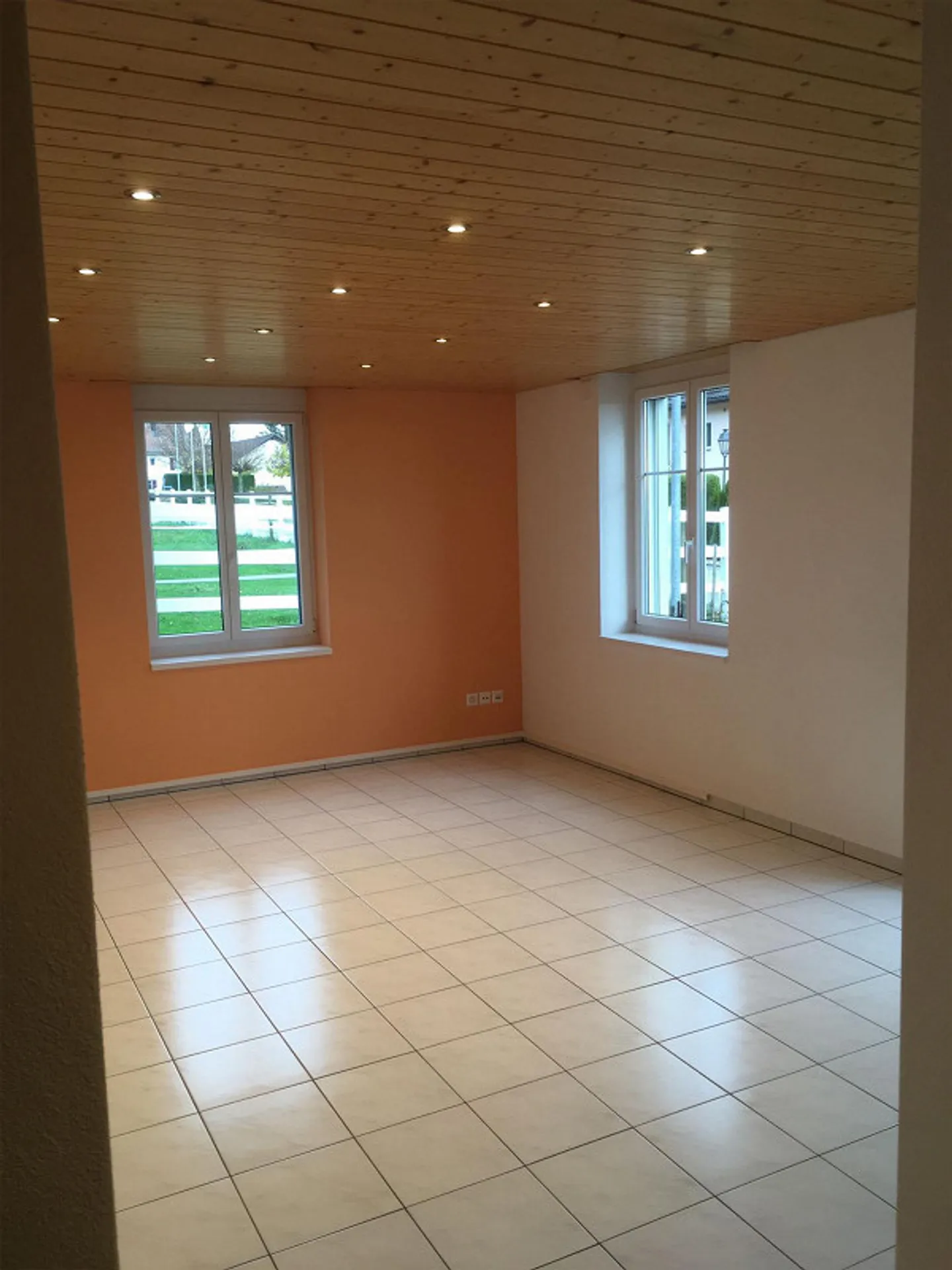 Appartement 2,5 pièces avec espace de jardin - Photo 6 sur 8