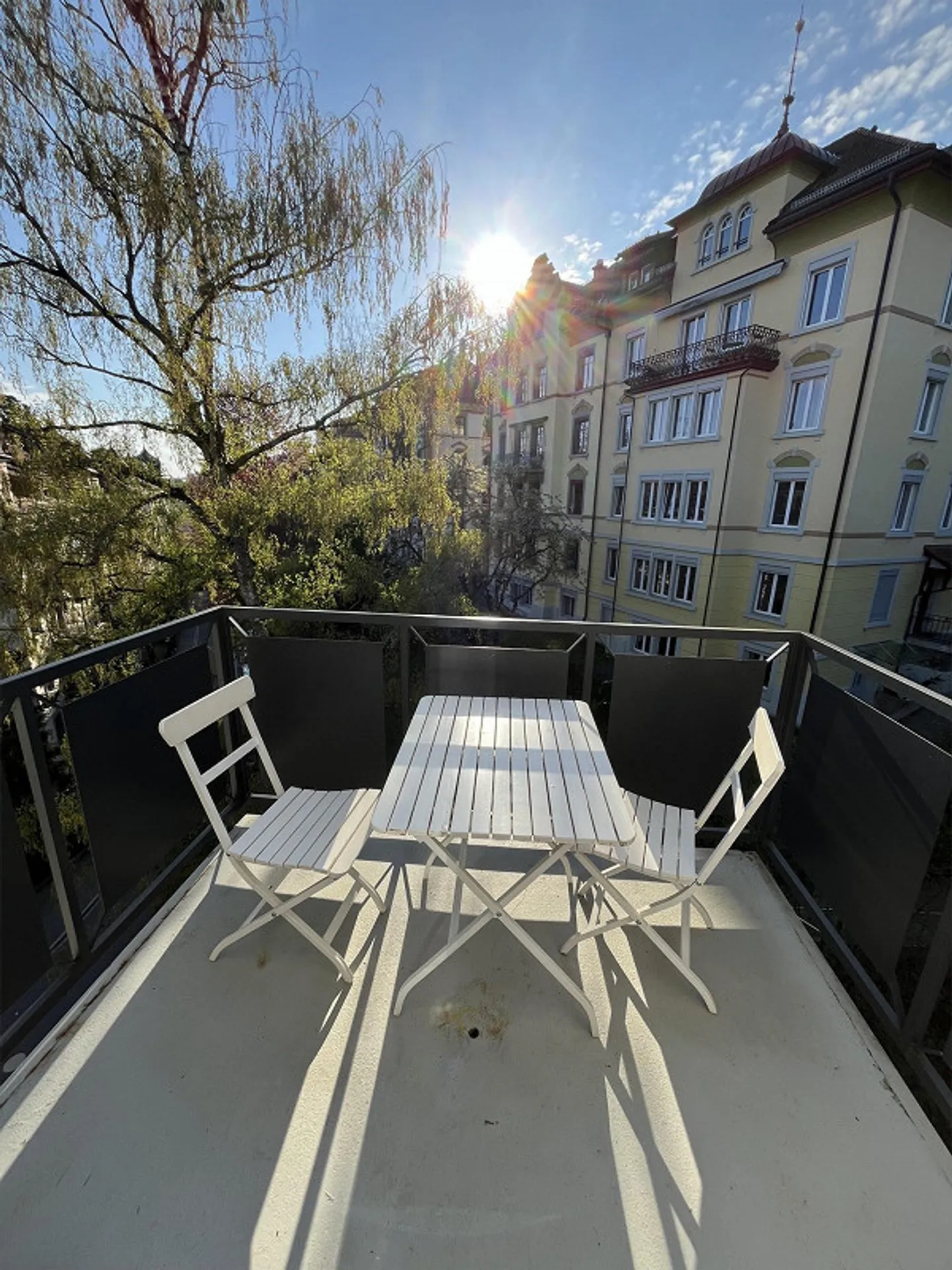 Charmante appartement sous les combles près du centre-ville - Photo 7 sur 8