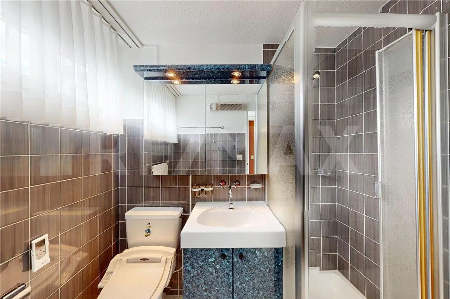 Inviting Single-Family Home with Garden Idyl at Rosenberg - Photo 11 of 13