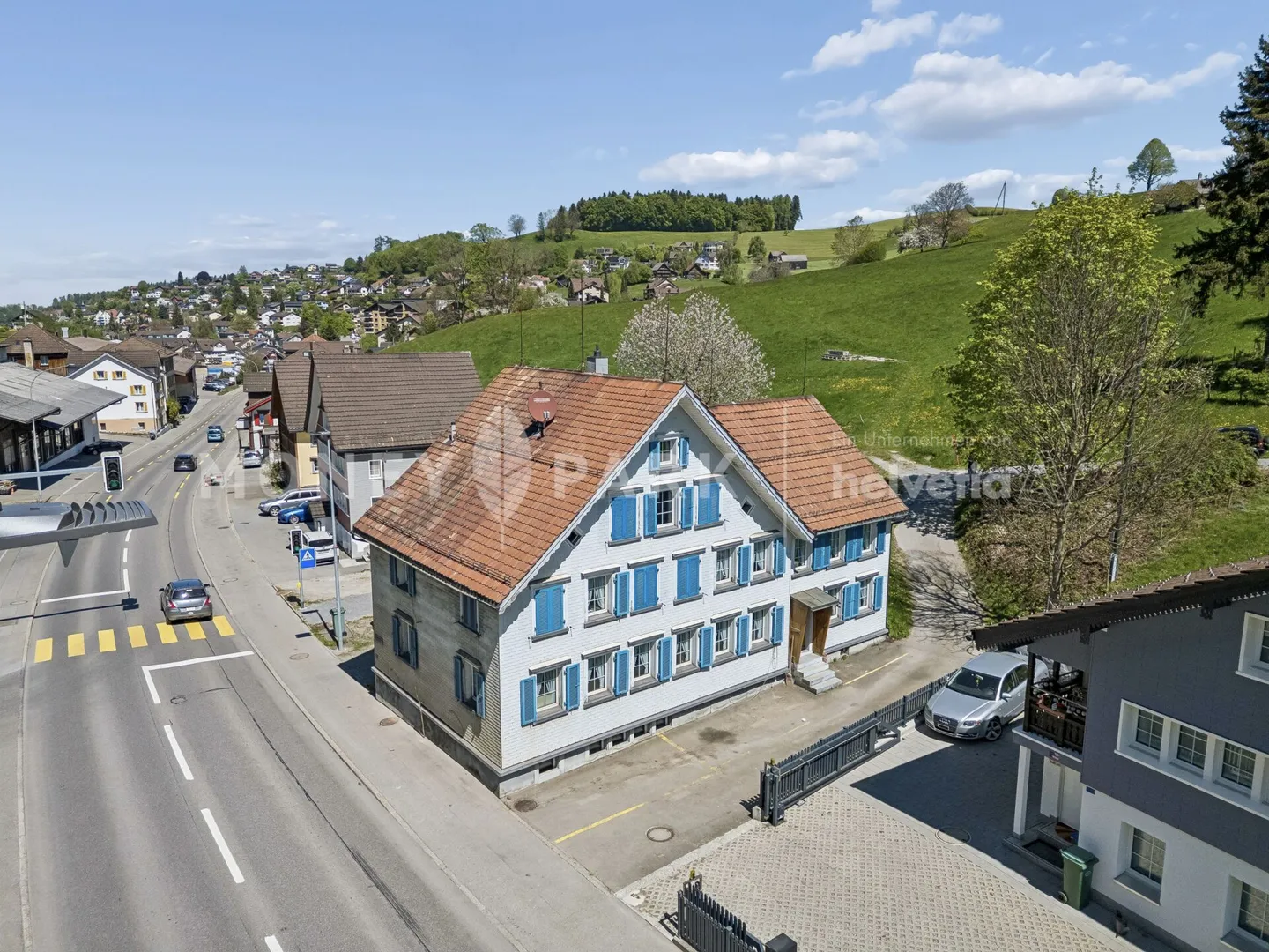 Charming apartment house with 3 residential units - Photo 1 of 13
