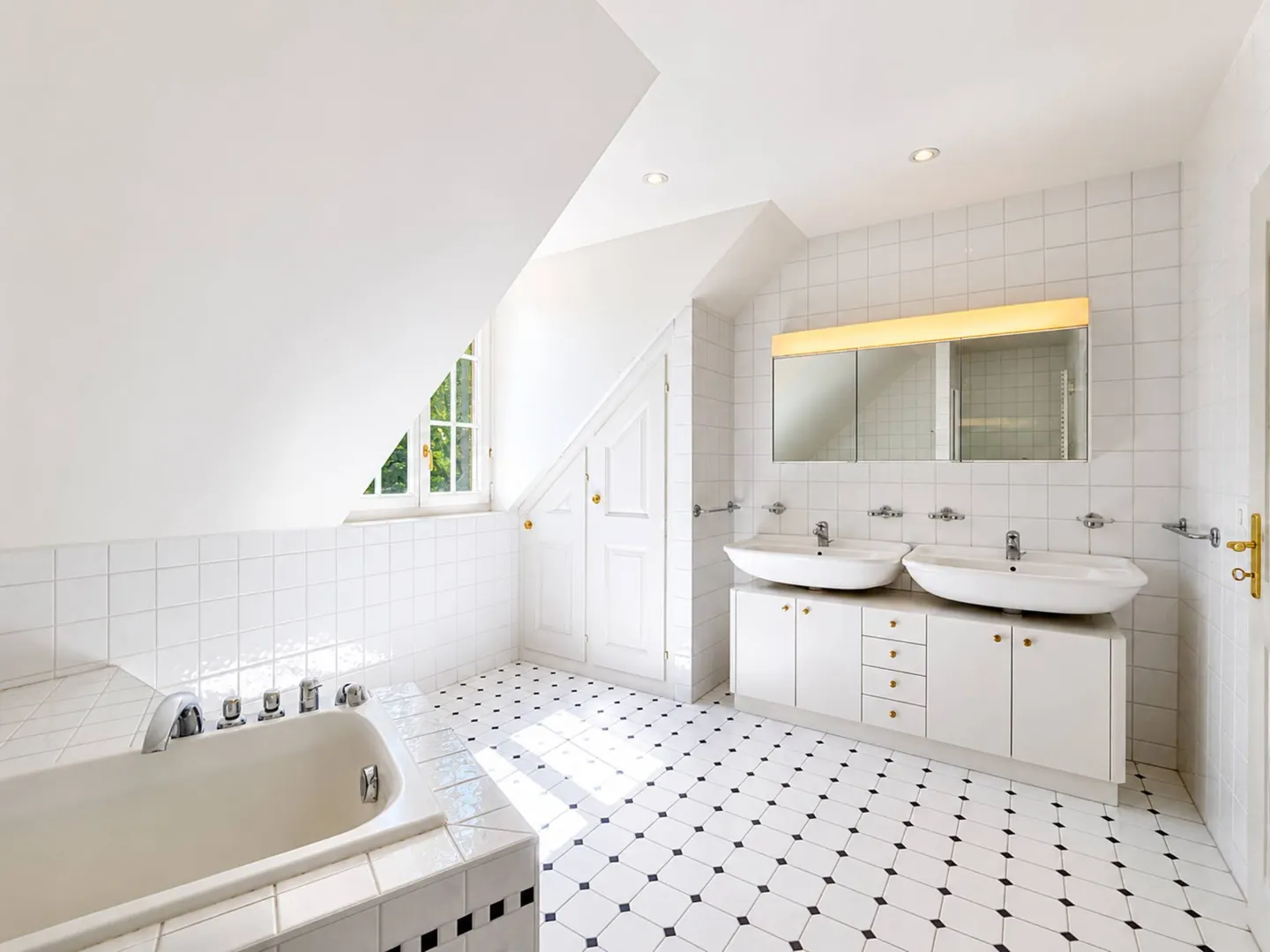Villa in vendita - Foto 10 di 13