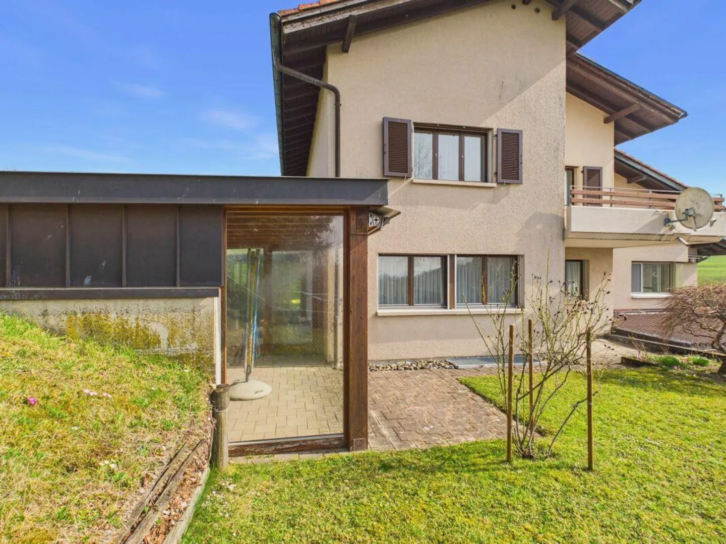 Maison familiale spacieuse avec garage - Photo 3 sur 26