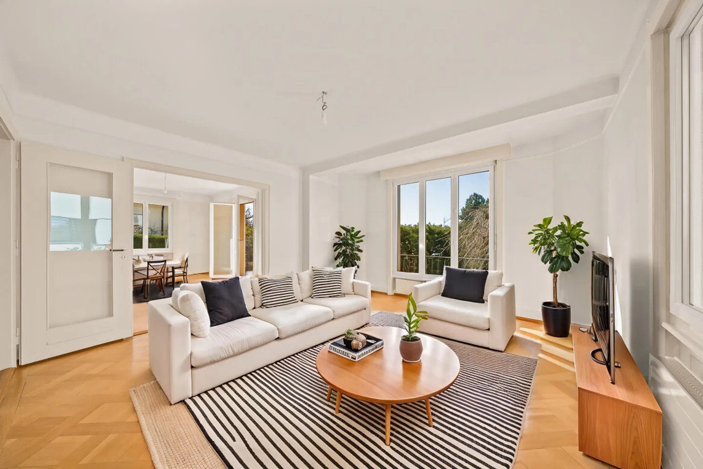 Timeless Elegance and Privileged Living in Lausanne - Photo 11 of 11