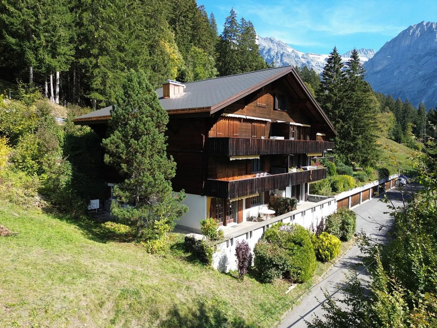 Appartement 2½ pièces confortable avec une vue magnifique sur les montagnes à Grindelwald - Photo 1 sur 14
