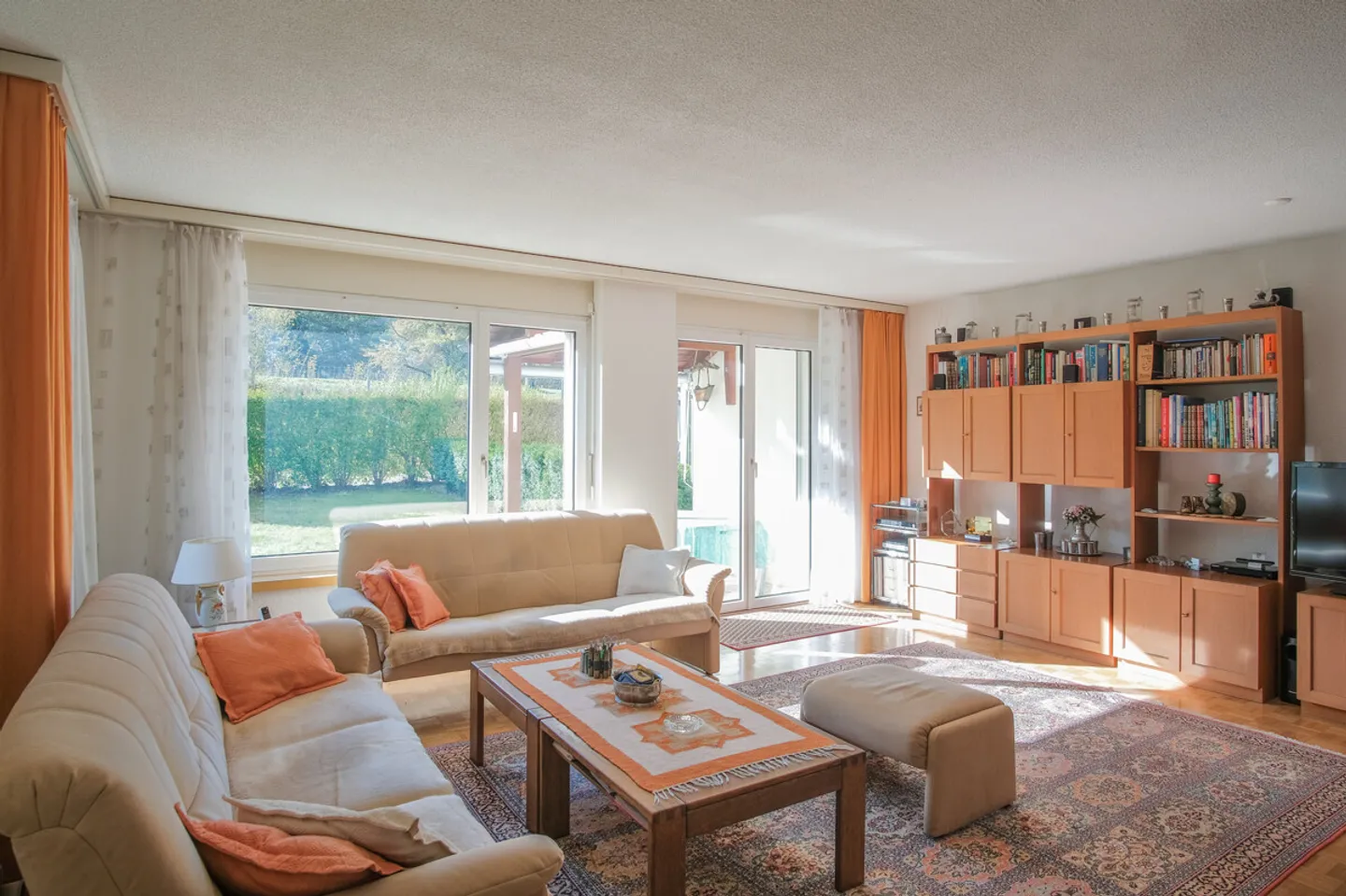 Row End House in Langnau am Albis in a Quiet Village Edge Location - Photo 2 of 6