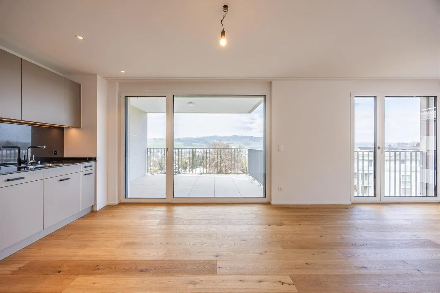 Helle und charmante 2.5 Zimmerwohnung - Foto 4 di 12