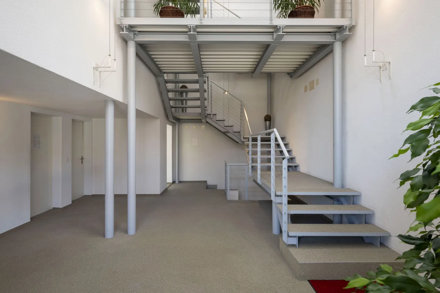 Beautiful and well-kept 4.5 room attic apartment with garden seating area - Photo 10 of 12
