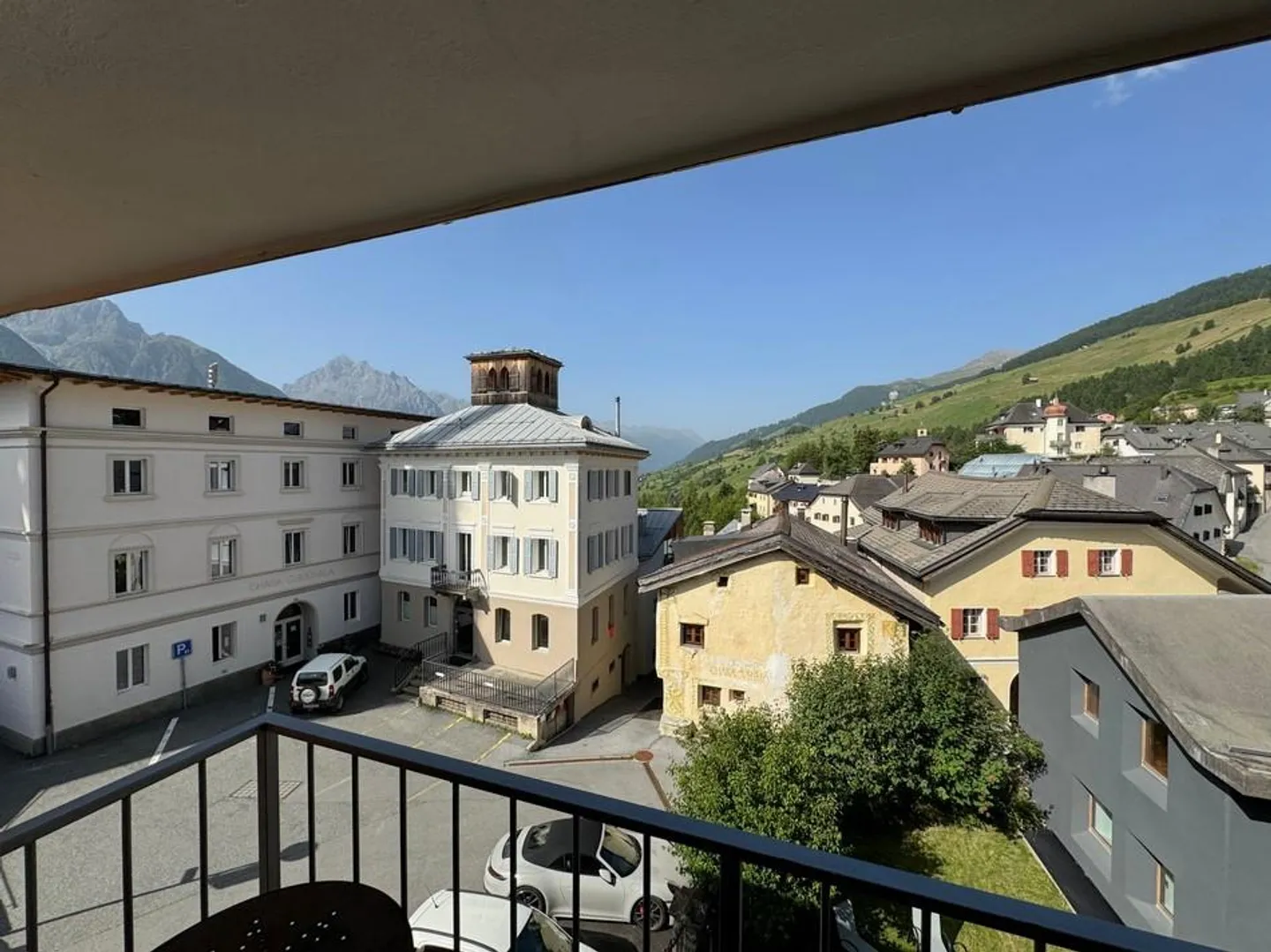 Casa Engadina da sogno nel cuore di Sent con 3 appartamenti per le vacanze ... - Foto 10 di 11