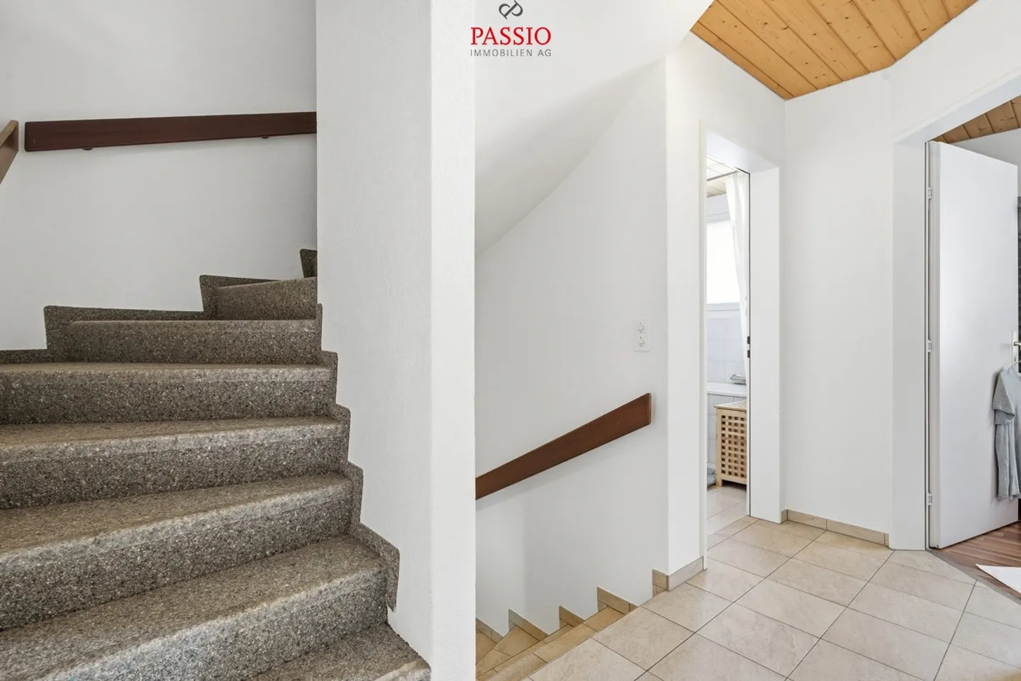 Charming Row House with Green Views - Photo 18 of 29