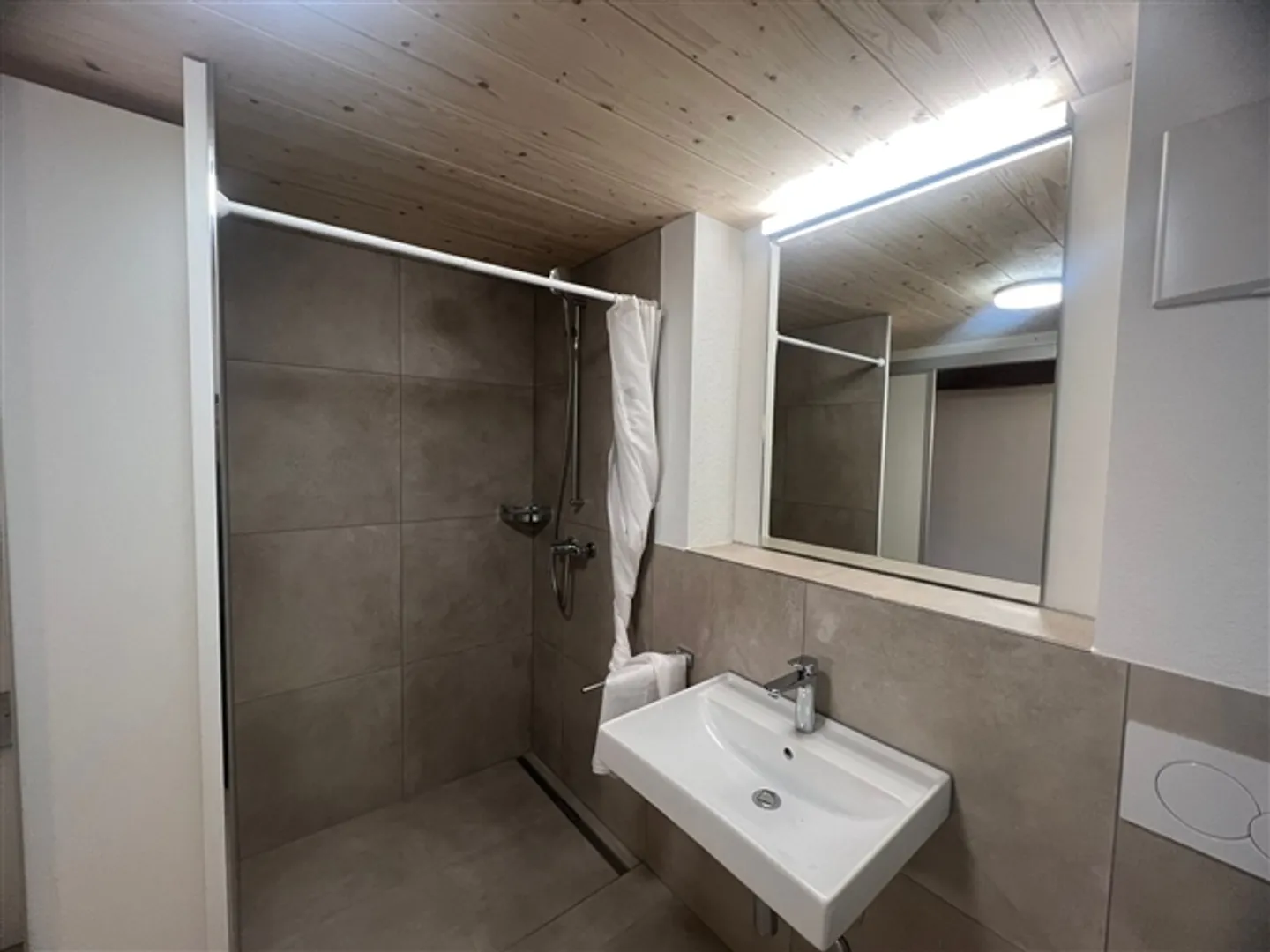 Duplex moderno 2.5 camere in affitto a Stein AG - Foto 4 di 7