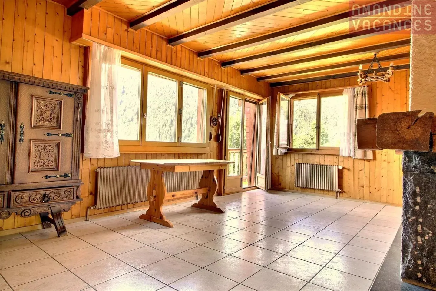 «Helles Chalet in Ovronnaz» - Foto 2 von 13