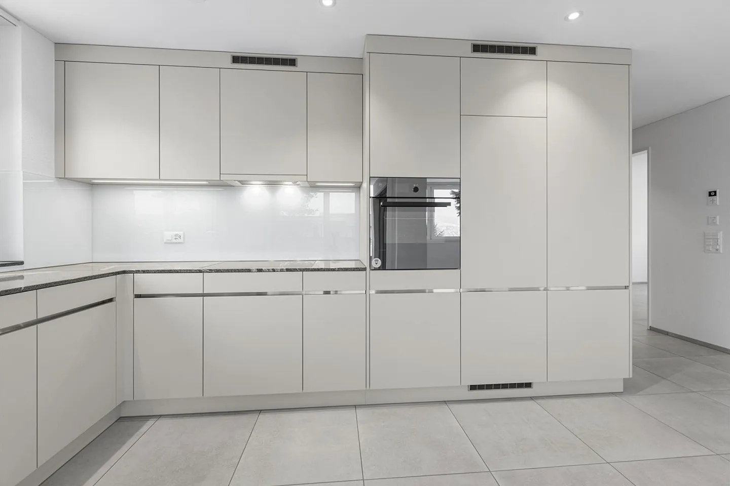 Exklusive Wohnung mit Seesicht - Foto 2 von 7