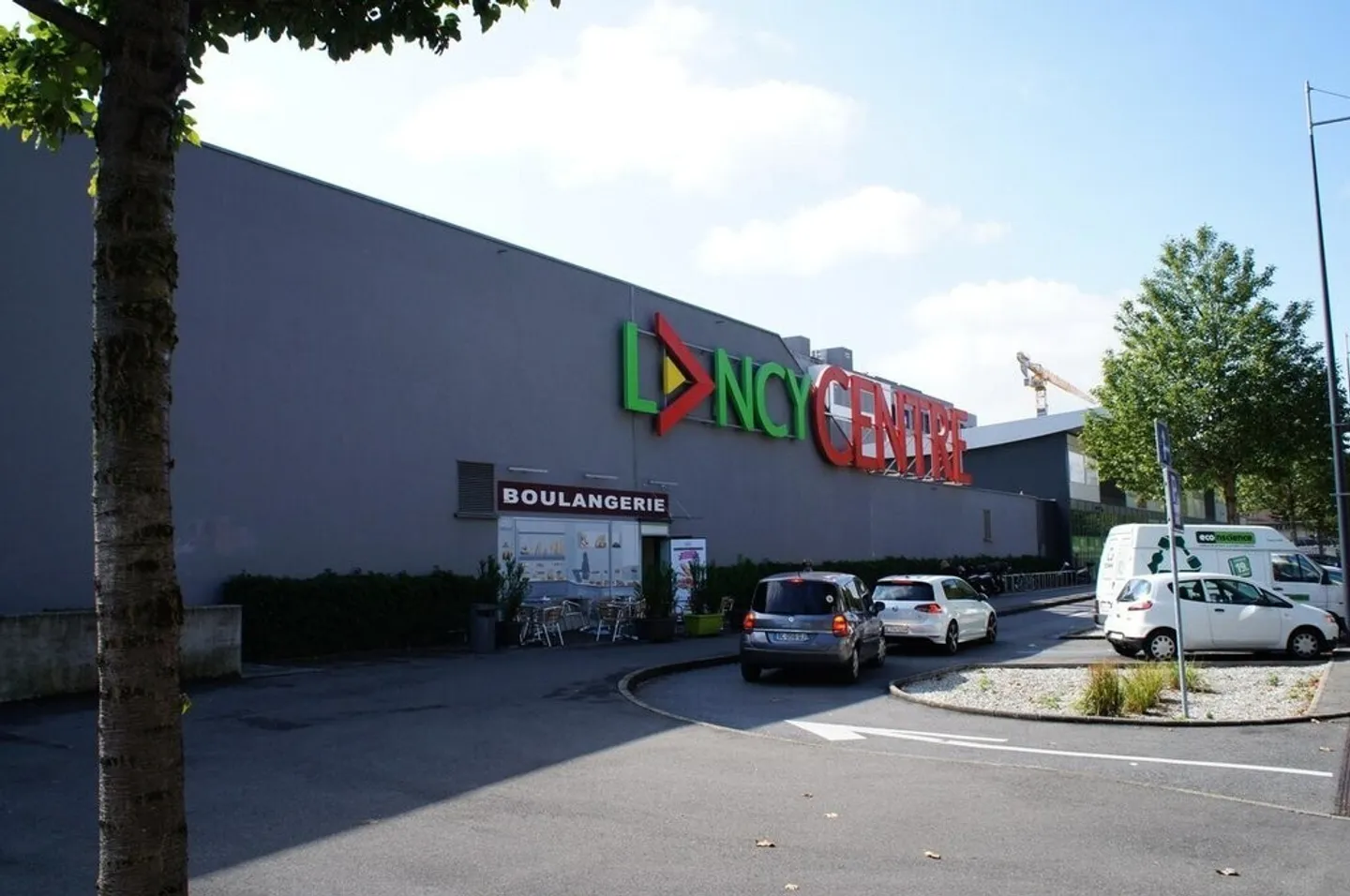 Lancy Zentrum! Unterirdischer Parkplatz - Foto 2 von 3