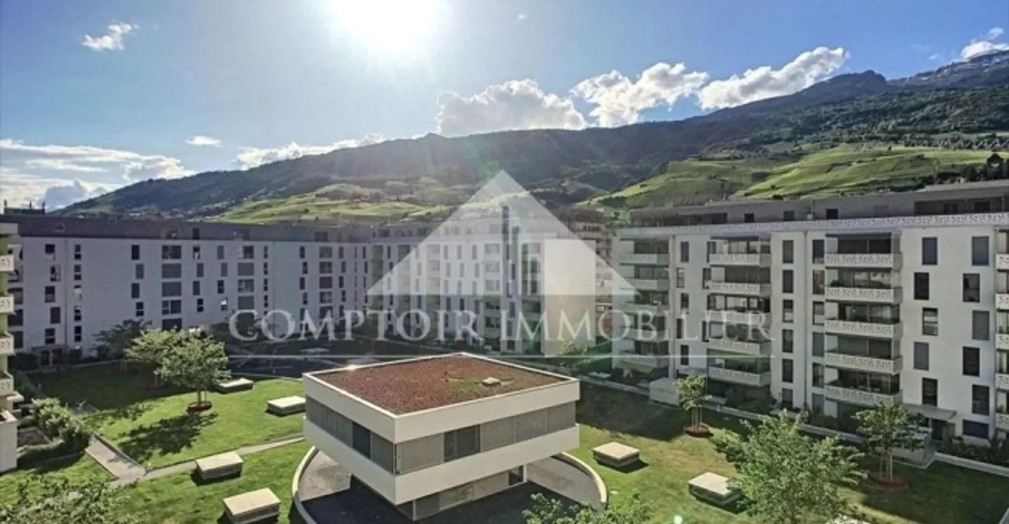 Office - Photo 1 of 13