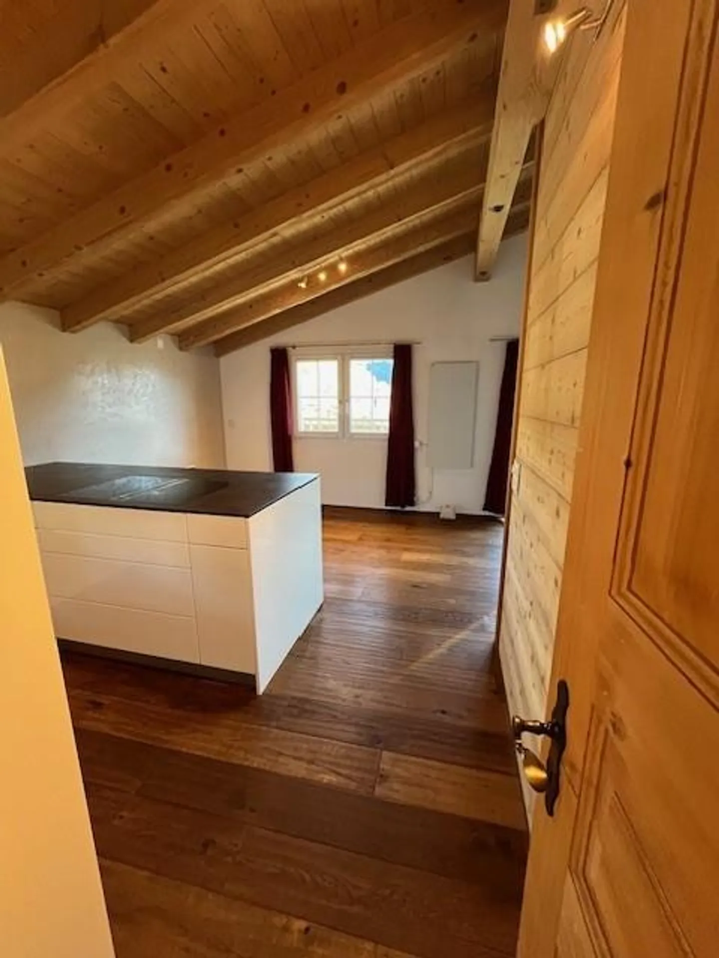 Appartement sous les combles de 4 ½ pièces - Photo 5 sur 23