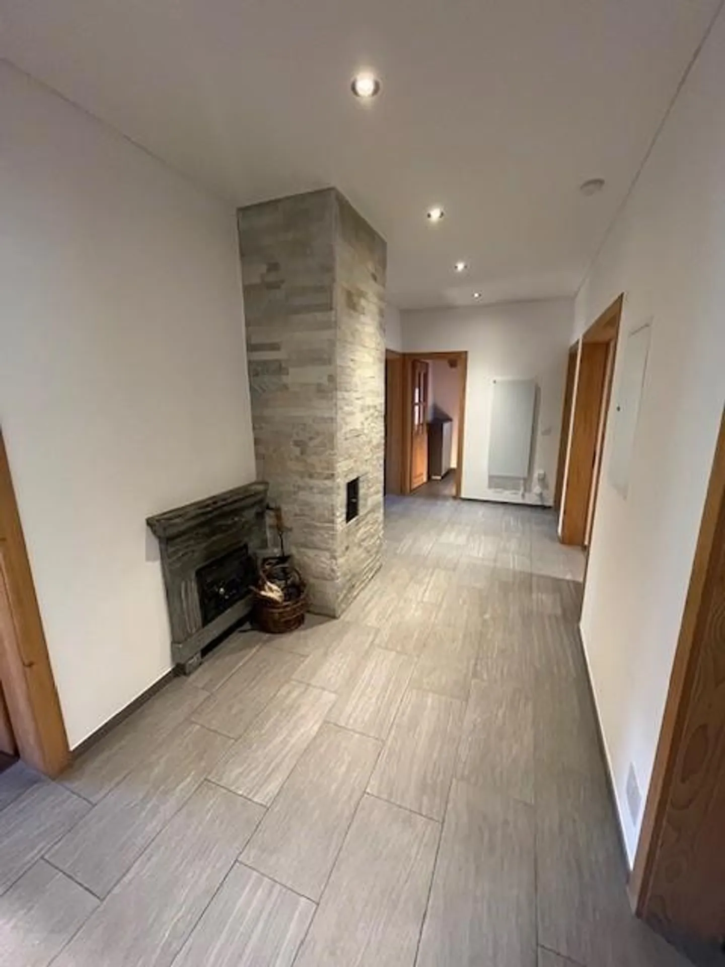 Appartement sous les combles de 4 ½ pièces - Photo 3 sur 23