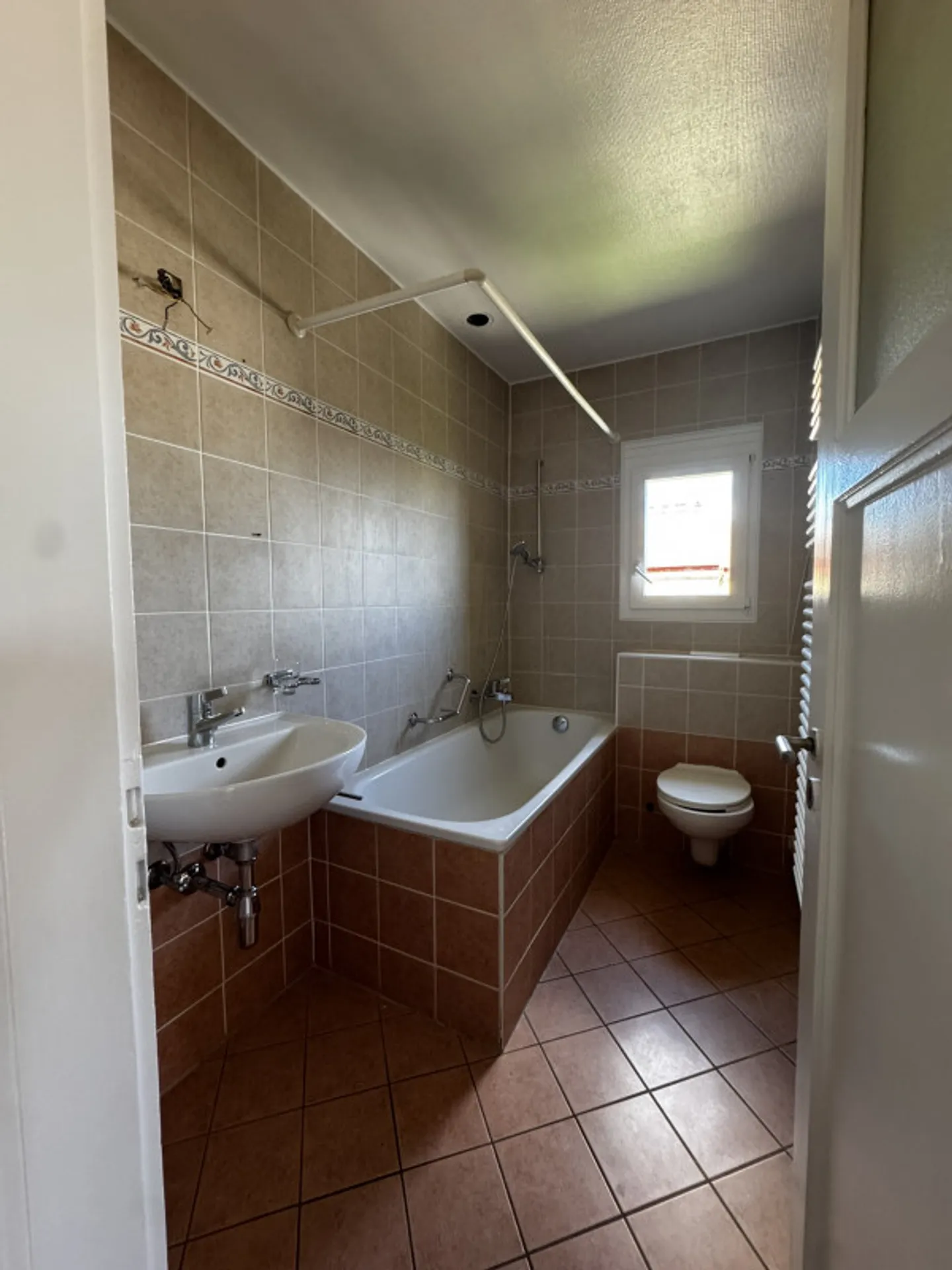 2 Zimmer im 4. Stock - Rue Sablon 27 in Morges - Foto 3 von 4