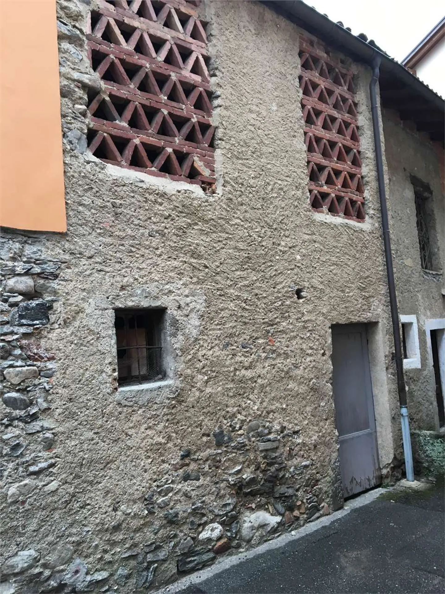 Immobilie zur Renovierung in Dino - Foto 2 von 6