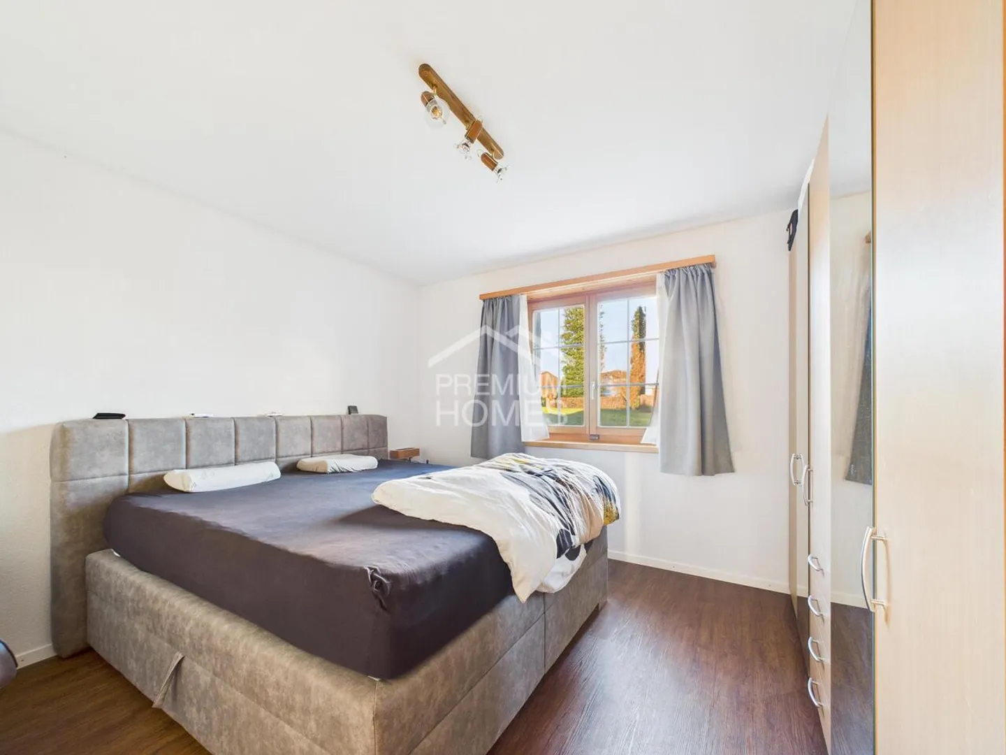 A HOME WITH HEART AND SPACE - Photo 7 of 13