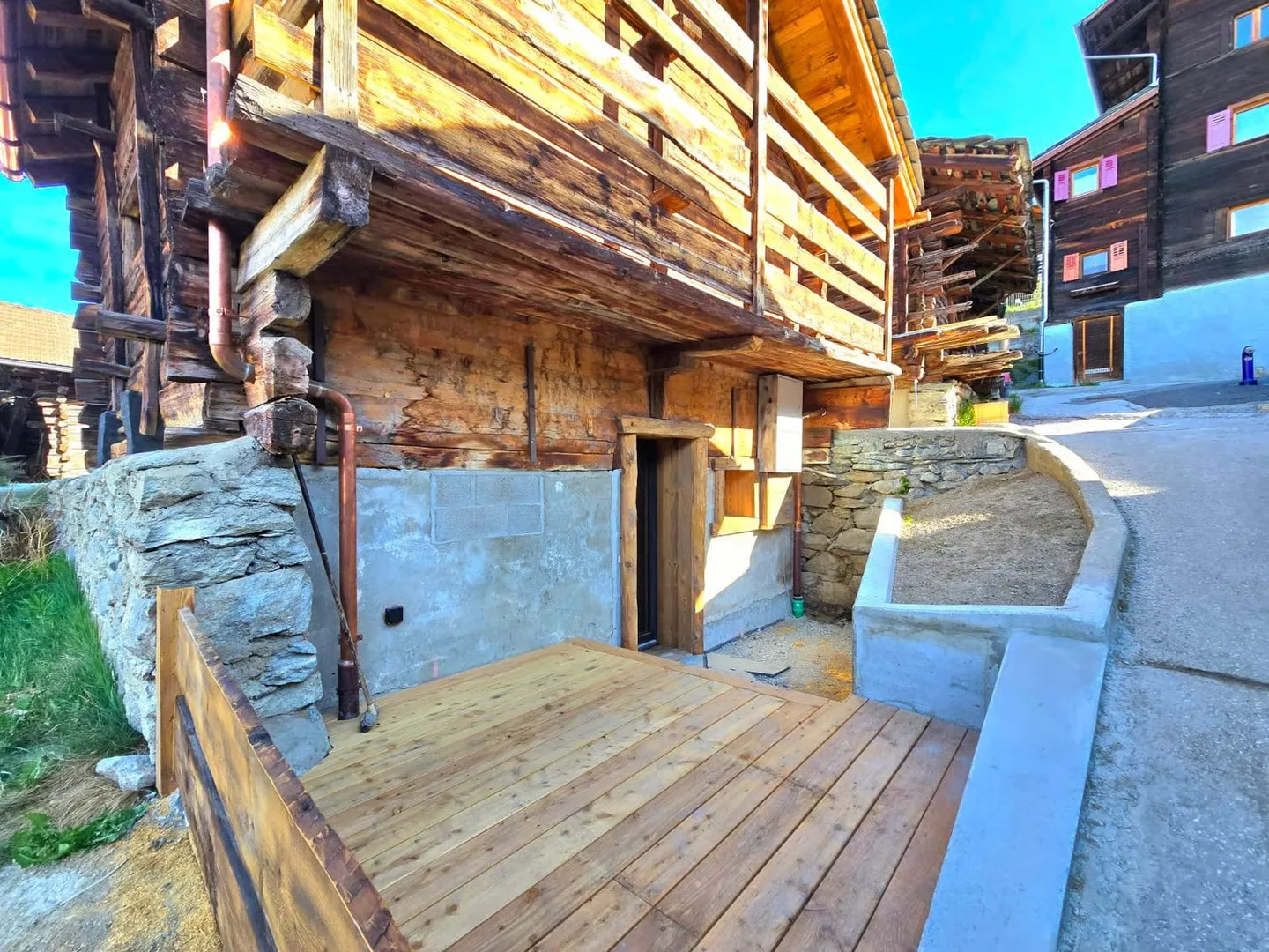 Magnifica fienile ristrutturato a Mase con terrazze, vista e parcheggio (Val d'Hérens) - Foto 22 di 23