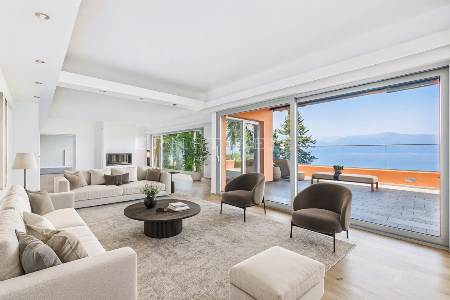 Außergewöhnliche Residenz mit Landschaftsgarten und Panoramablick auf den Genfersee - Foto 3 von 13