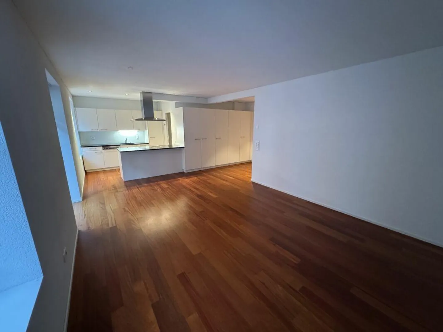 Appartamento moderno con 3 camere al piano terra nel quartiere 5 - Foto 4 di 8