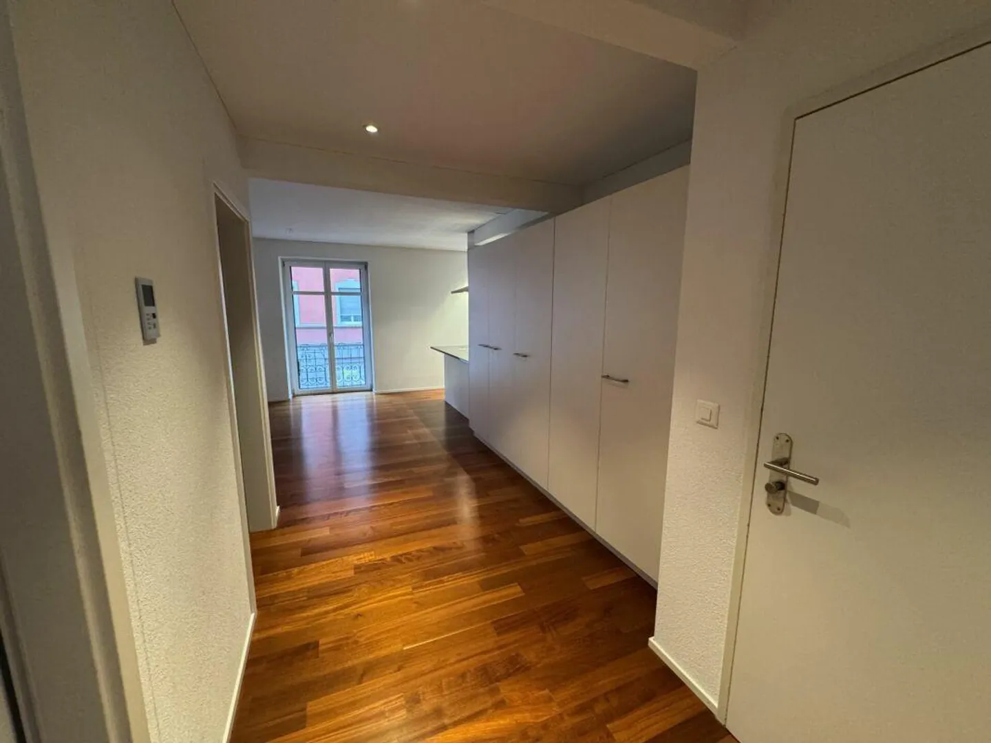 Appartamento moderno con 3 camere al piano terra nel quartiere 5 - Foto 5 di 8