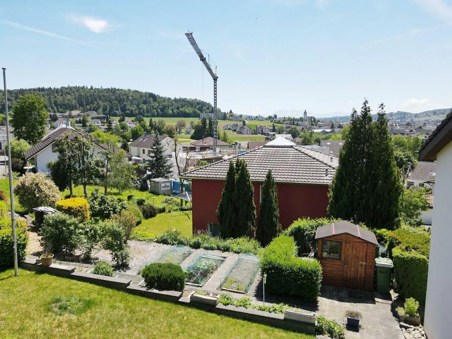 Casa unifamiliare di 5,5 stanze con garage - Foto 3 di 23
