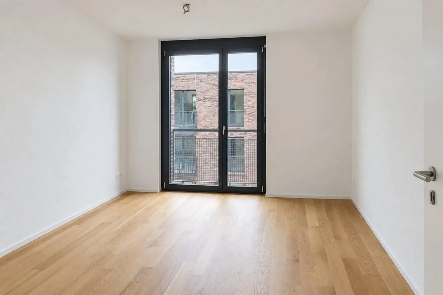 Helle 3.5 Zimmer Wohnung mit Balkon und Blick ins Grüne - Foto 8 di 9