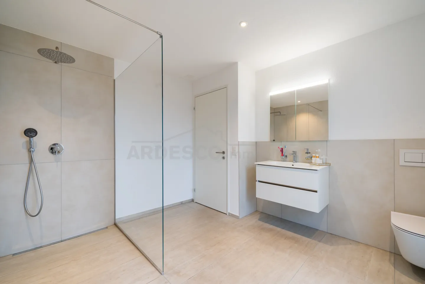 New construction, elegance, comfort, and excellent condition combined! - Photo 6 of 11