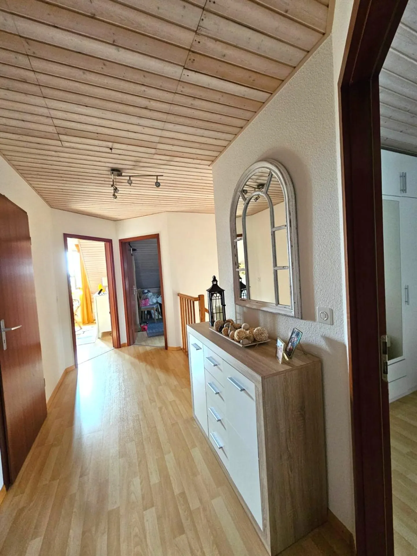 Charmante 5.5 Zimmer Wohnung - Foto 1 von 8