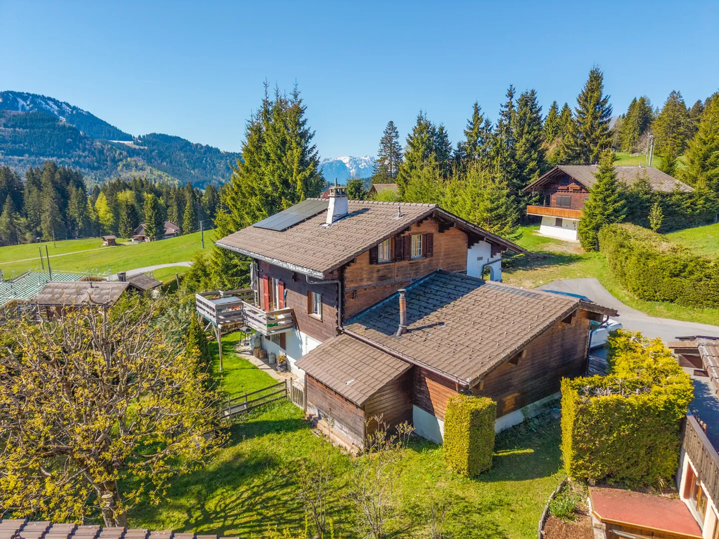 Live in complete tranquility at Paccots! - Photo 1 of 13