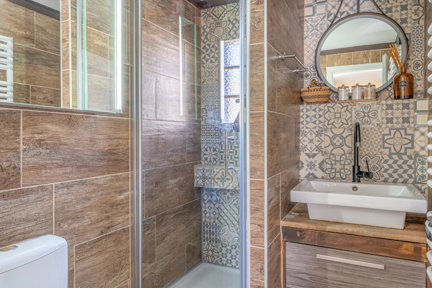 Live in complete tranquility at Paccots! - Photo 7 of 13