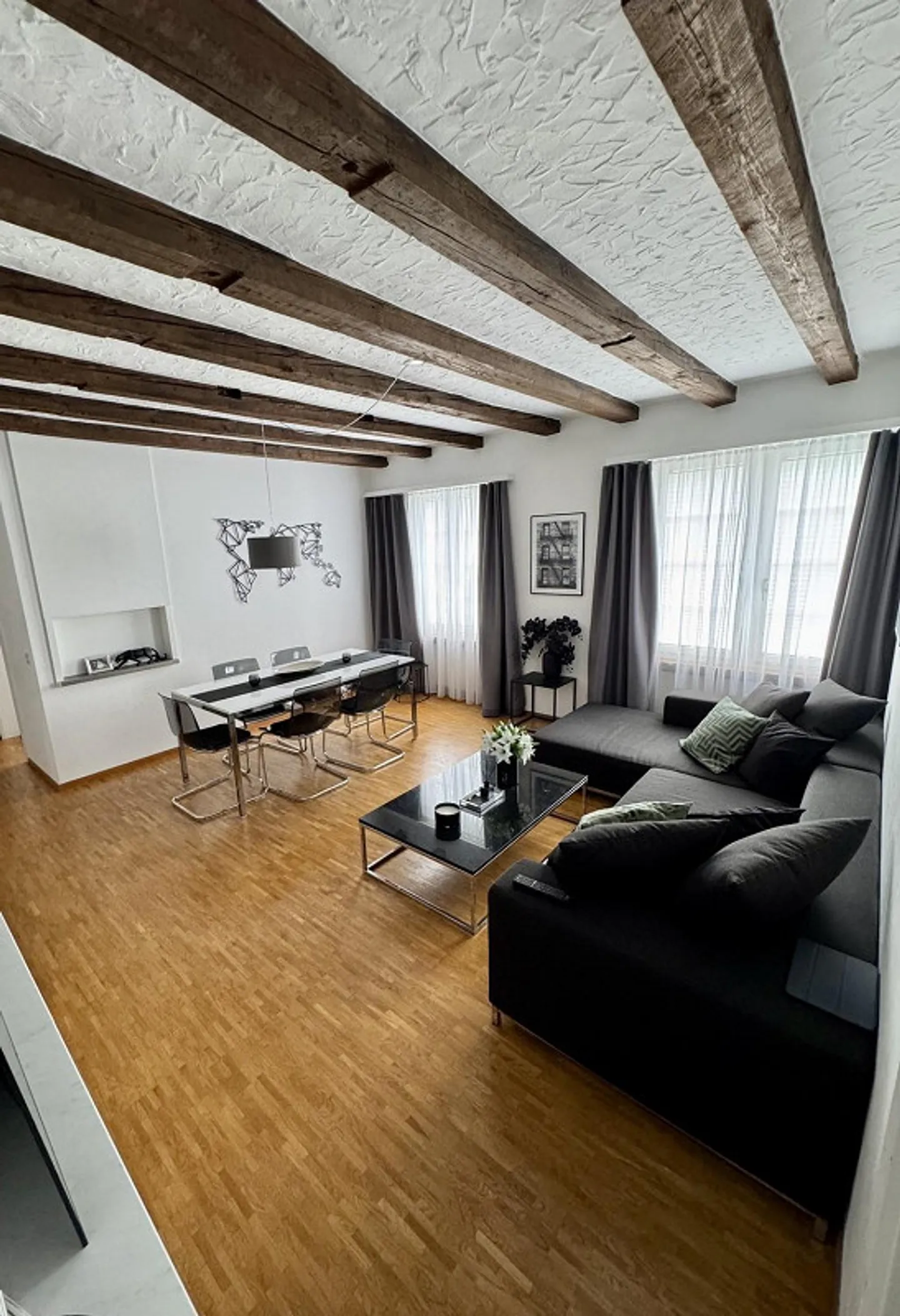 Charming 2.5-room apartment with balcony in Winterthur - Photo 1 of 13