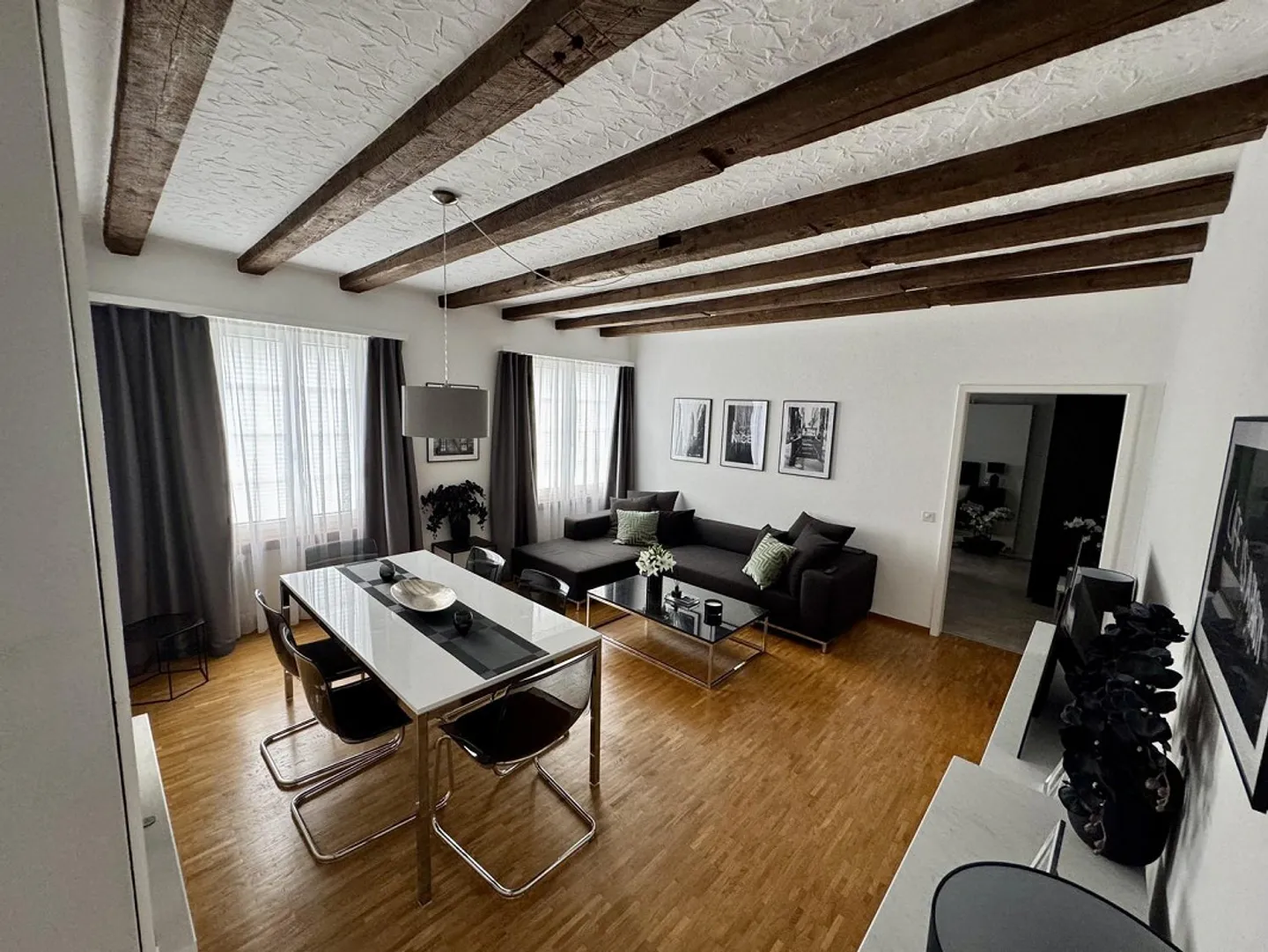 Charming 2.5-room apartment with balcony in Winterthur - Photo 2 of 13
