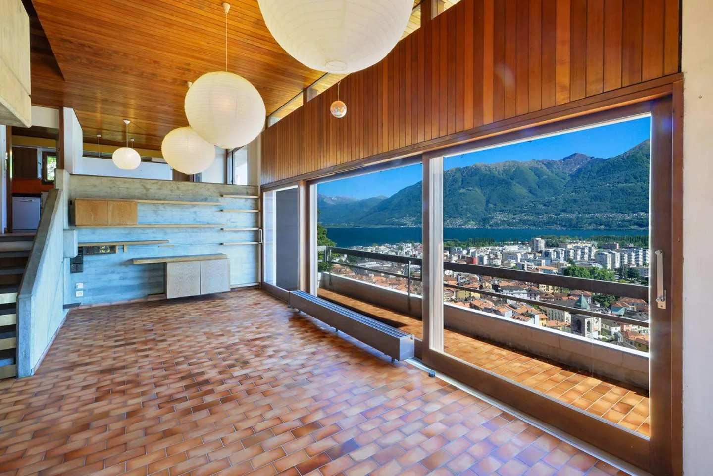 Charmante Villa mit Seeblick - Foto 4 von 30