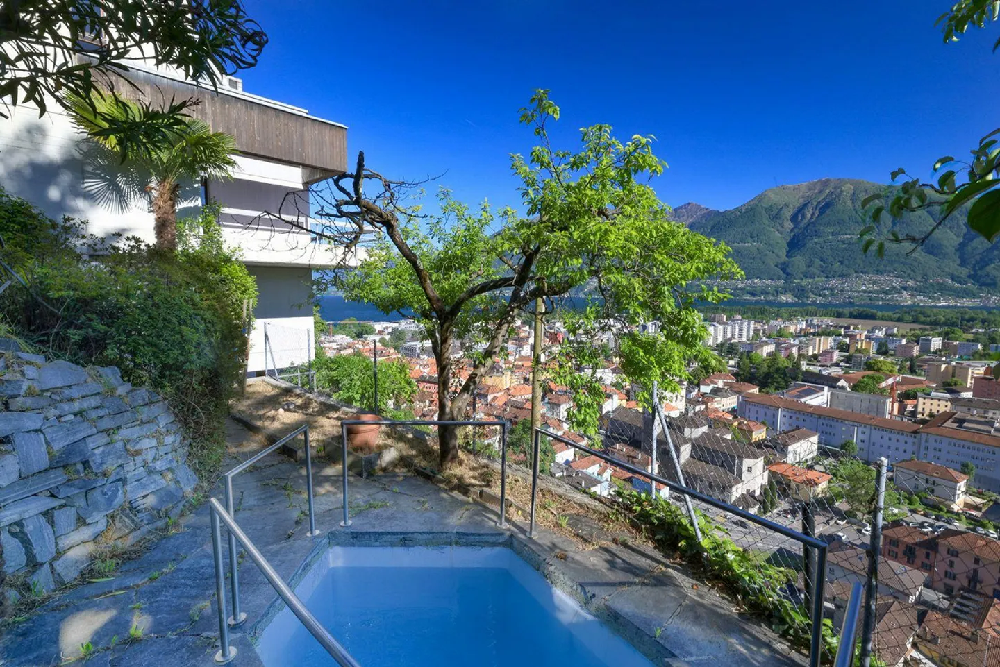 Charmante Villa mit Seeblick - Foto 25 von 30