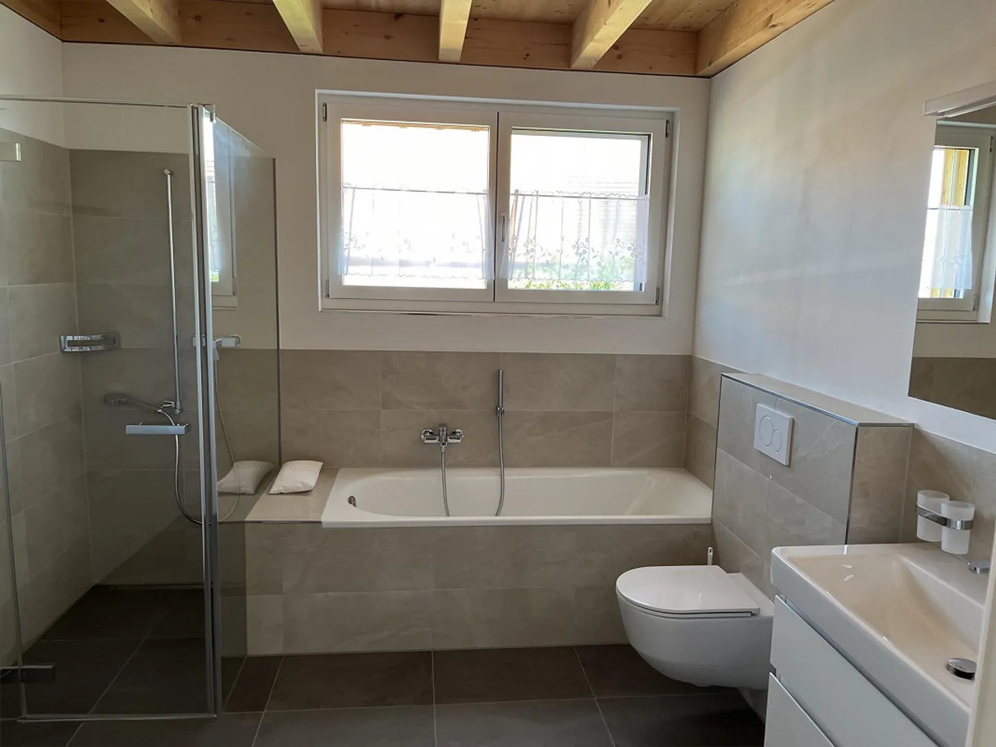 Exklusive Attikawohnung mit Aussicht - Foto 15 von 21