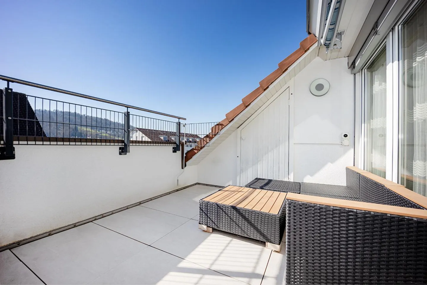 Attraktive 5,5-Zimmer-Dach-Maisonette-Eigentumswohnung in Mellingen - Photo 3 of 14