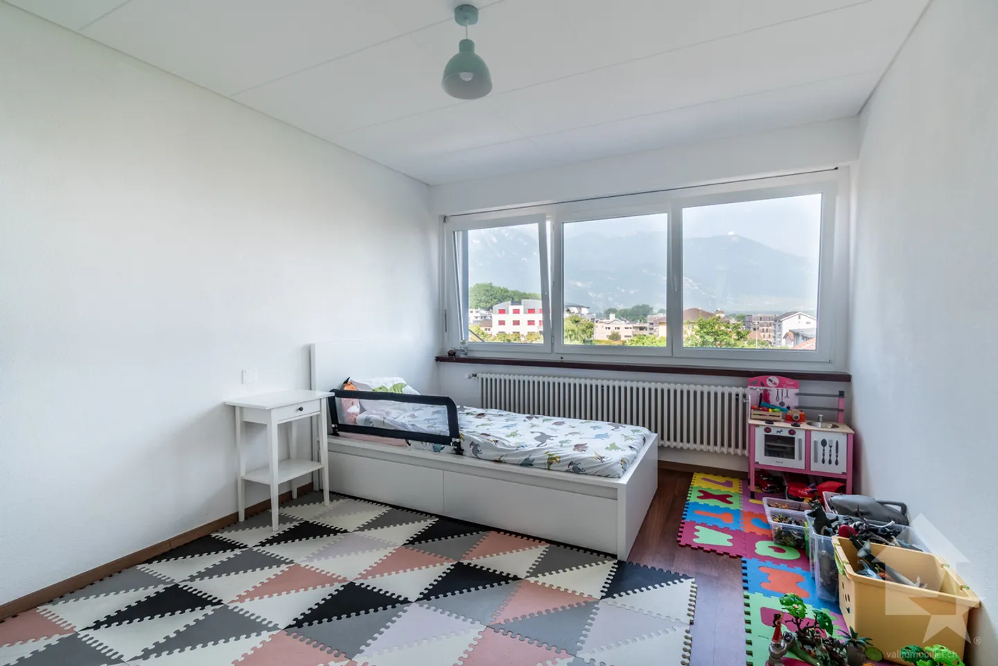 Vouvry, appartement de 4.5 pièces rénové au dernier étage - Photo 9 sur 10