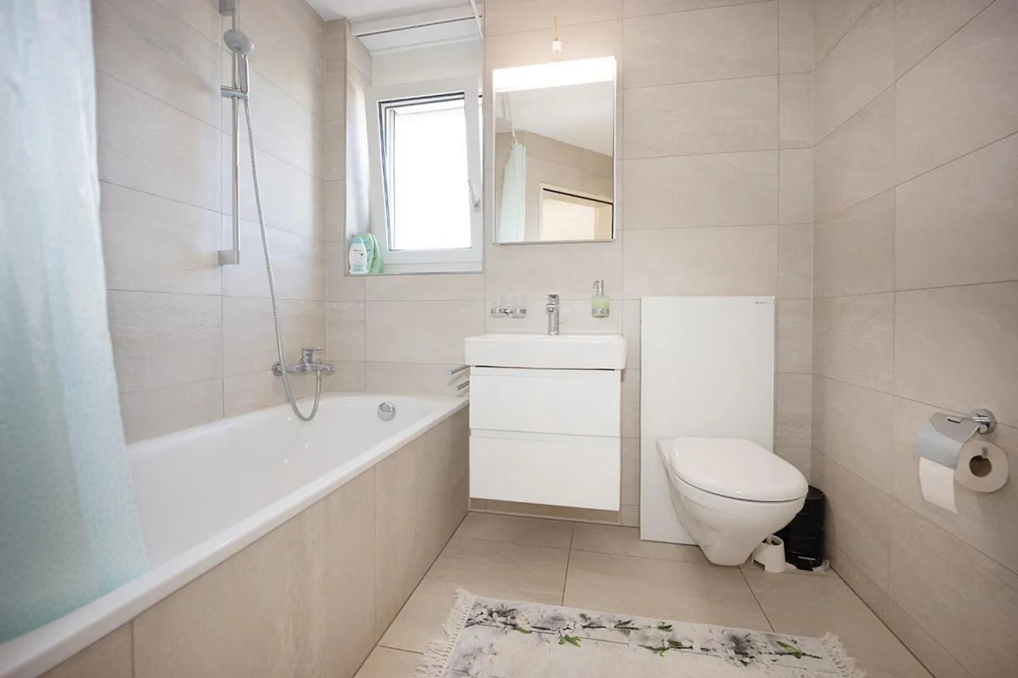 Attraktive 5,5-Zimmer-Dach-Maisonette-Eigentumswohnung in Mellingen - Photo 8 of 14