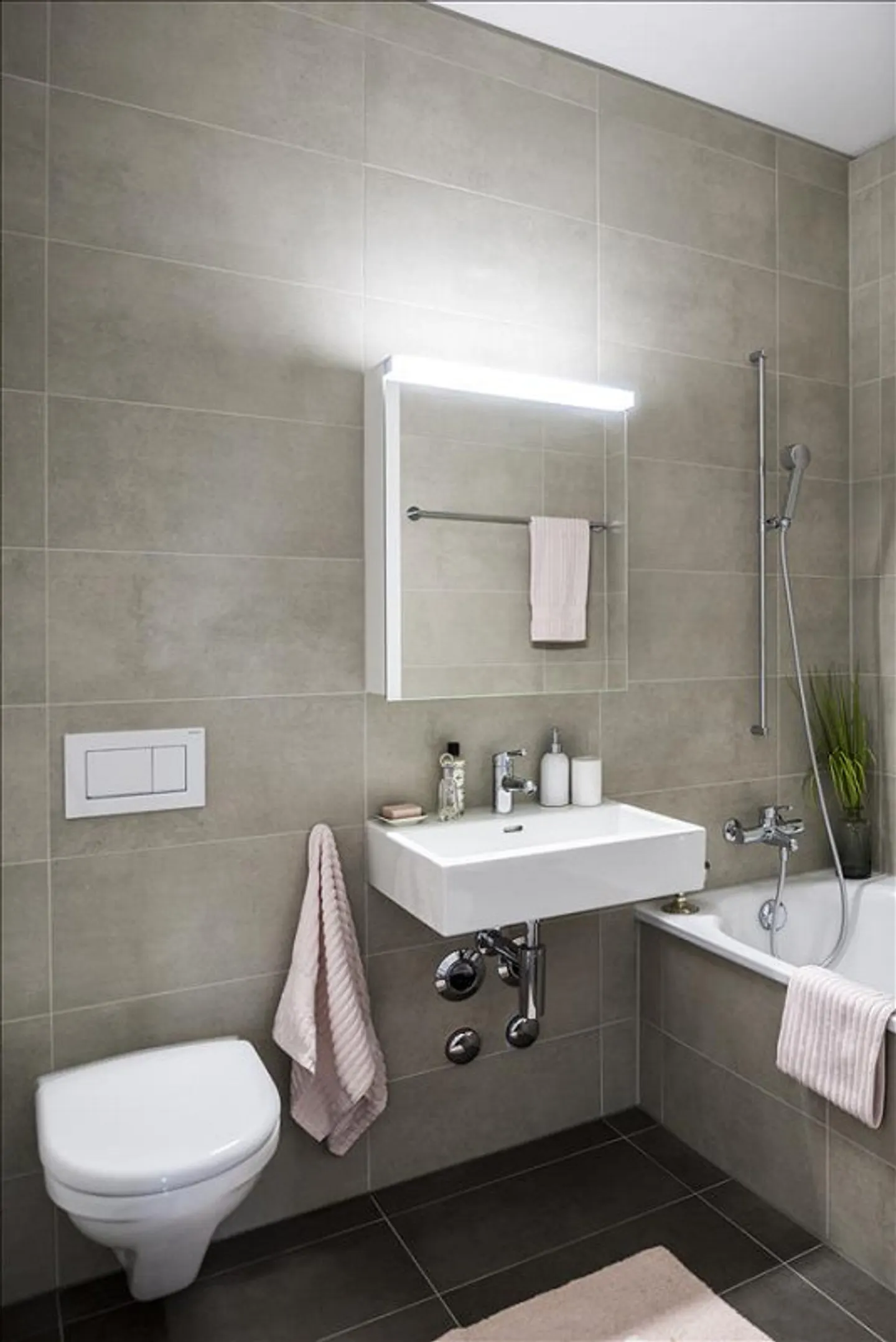 Exklusive 3.5 Zimmerwohnung im Ceres Tower mit tollem Ausblick - Photo 4 of 5