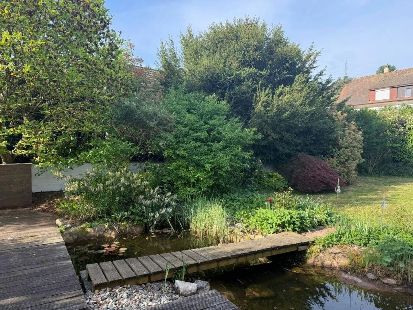 Detached 8-Room Villa with Generous Garden - Photo 19 of 19