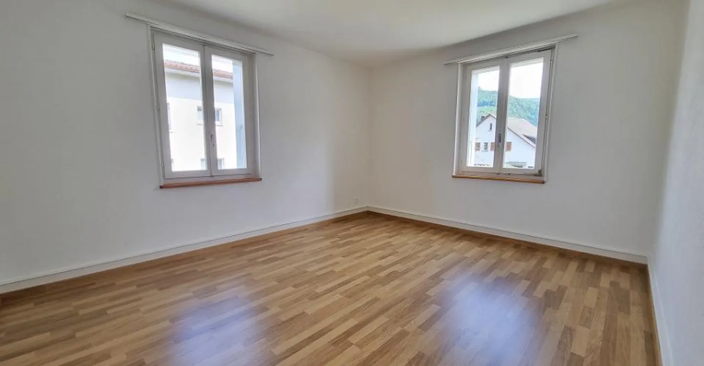 Renovated 3.5-room apartment on the 1st floor in a small building - Photo 15 of 18