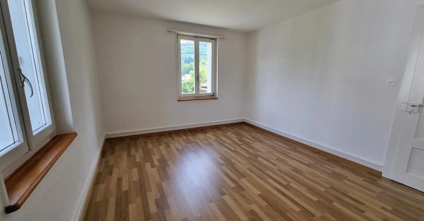 Renovated 3.5-room apartment on the 1st floor in a small building - Photo 16 of 18