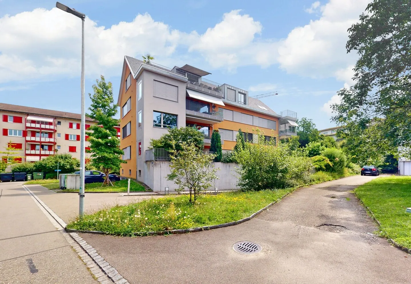Moderne Familienwohnung mit Balkon - Foto 1 von 8