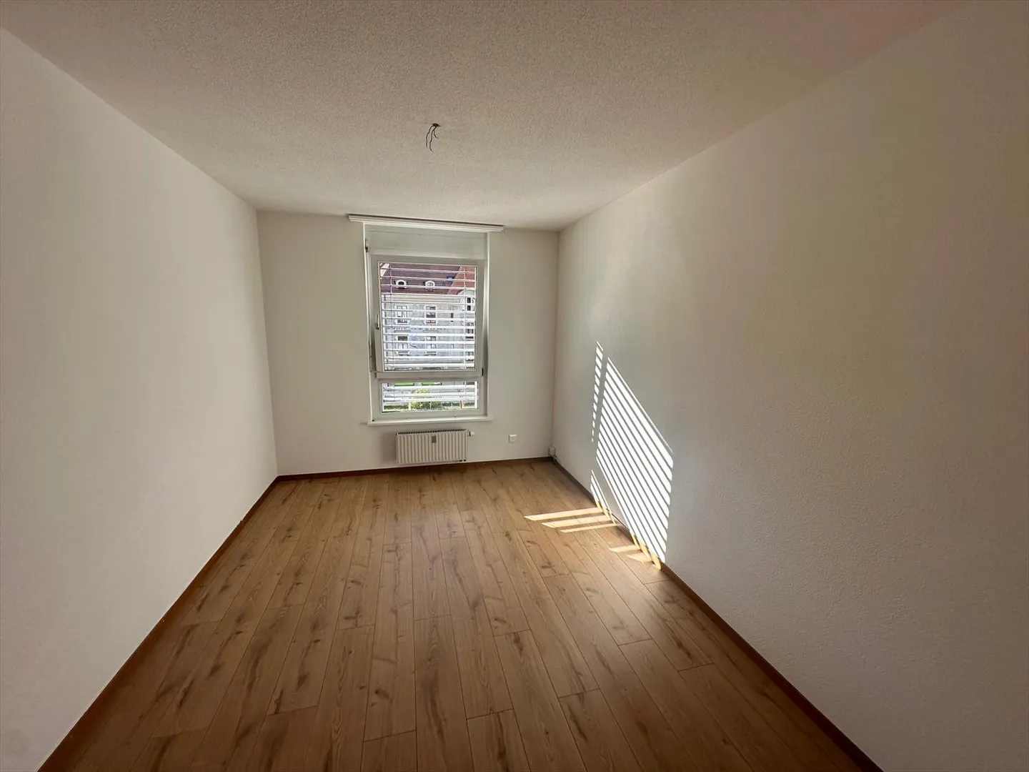 For rent: 5.5-room apartment, balcony - Rue Basse 12, St-Imier - Photo 6 of 10